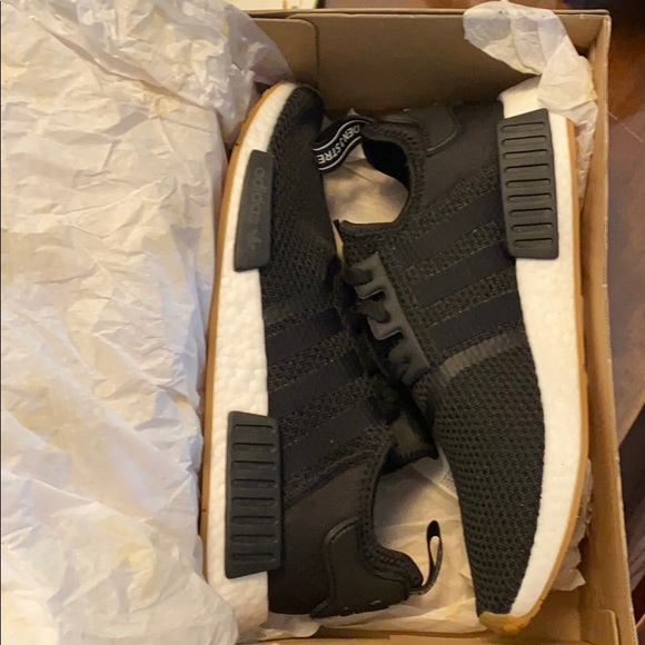 Adidas NMD_R1 ⚠️Mismatched size⚠️ - Picture 3 of 7